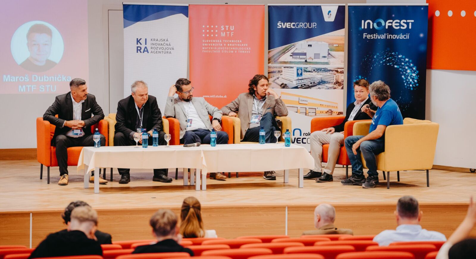 Budúcnosť priemyslu sú ľudia, nie stroje: AI a technológie pomáhajú, ale bez šikovných rúk nič nezmôžu.