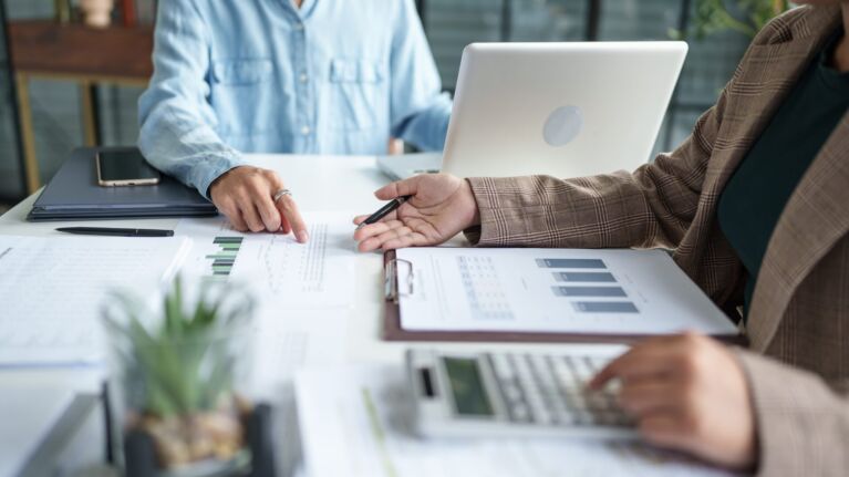 E-invoicing: Digitálna fakturácia, ktorá dá firme kontrolu a šetrí náklady